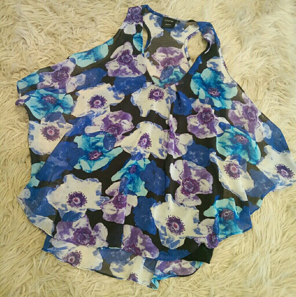 Like New Floral Top Tank